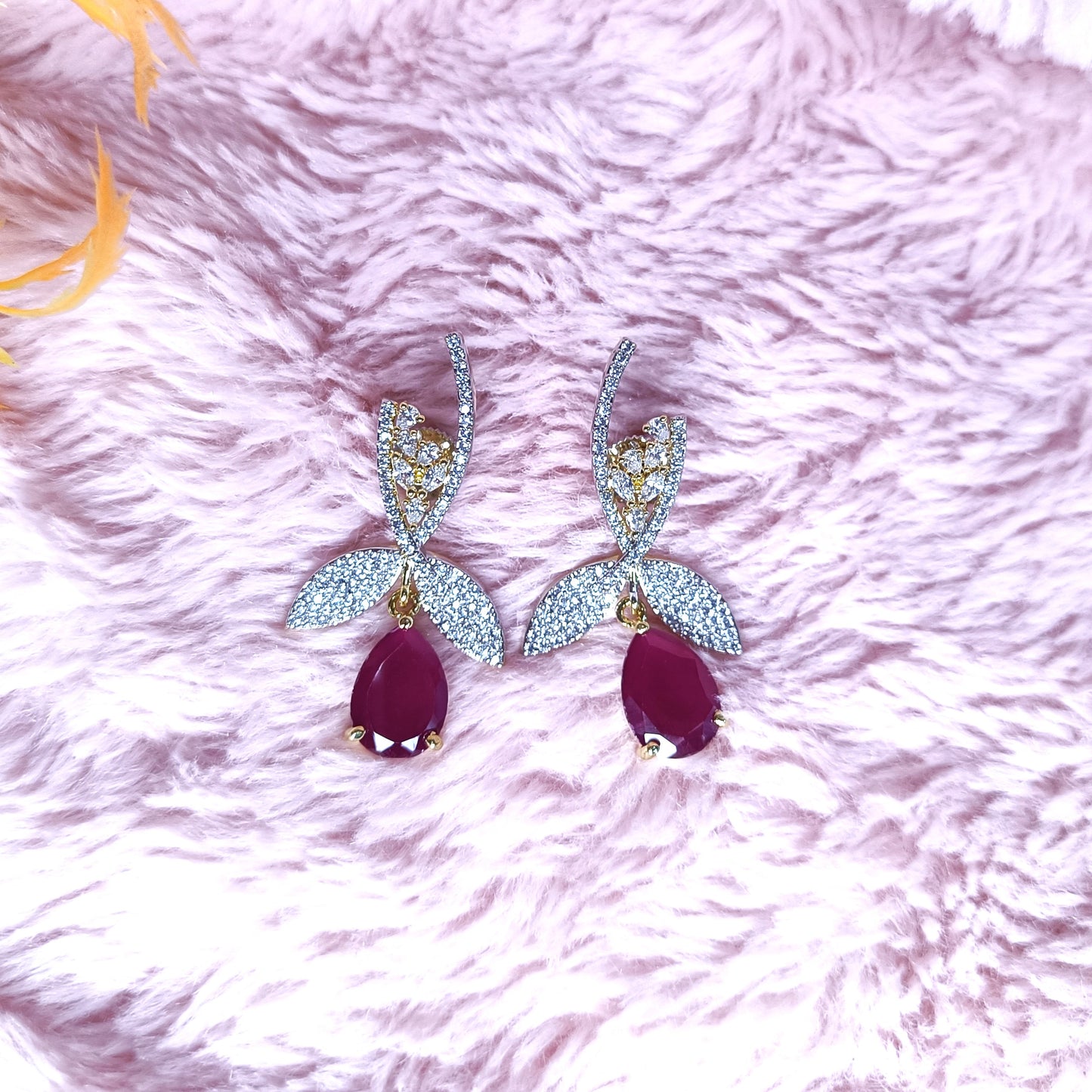 Glimmer Pins