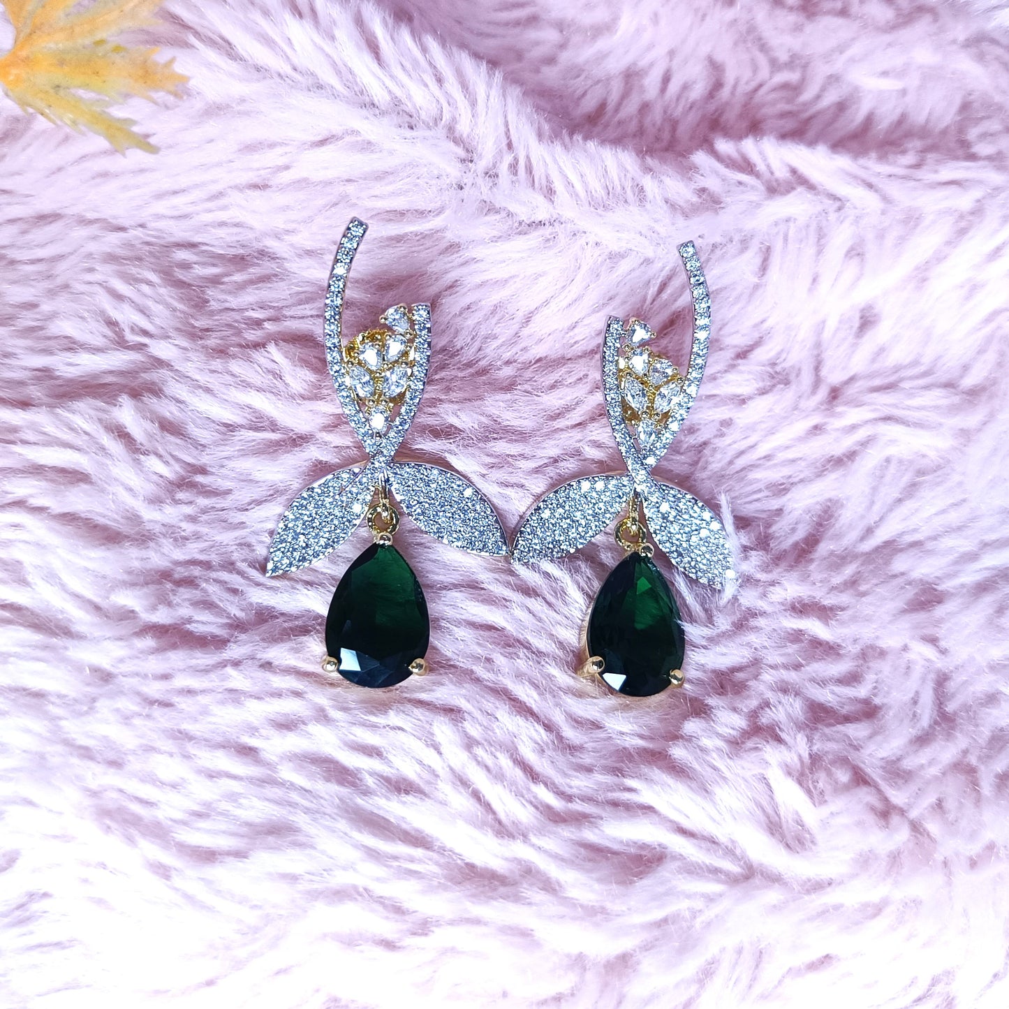 Glimmer Pins