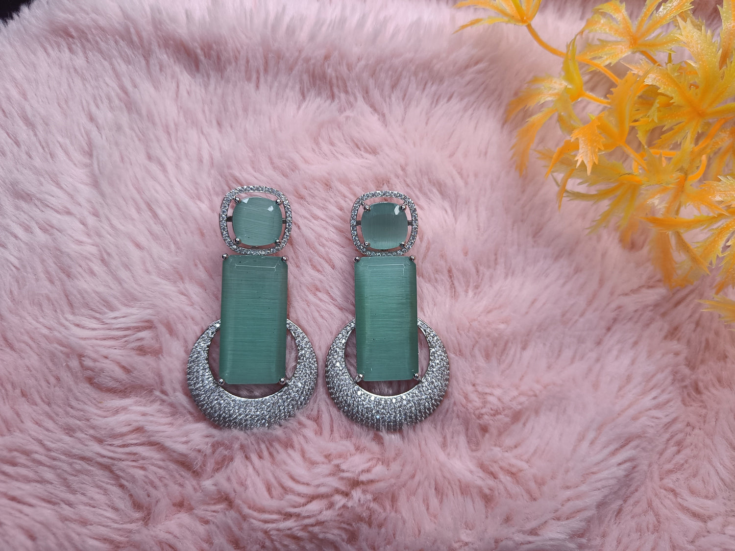 Desi Danglers